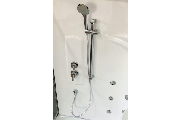 Гидромассажный бокс Royal Bath 150х100х225,  прозрачное стекло, хромированный профиль, левая, RB 150