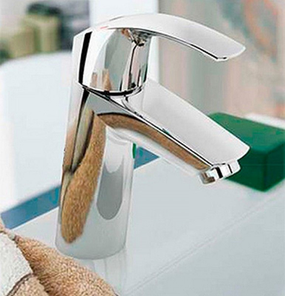 Смеситель для раковины, однорычажный Grohe Eurosmart 23324001