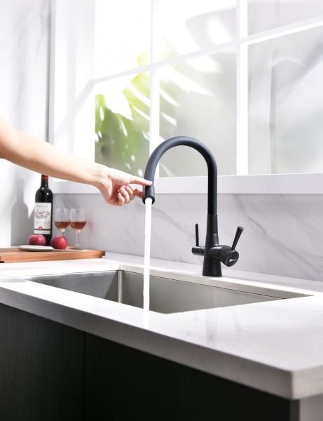 Смеситель для кухни Lemark Comfort, LM3075BL