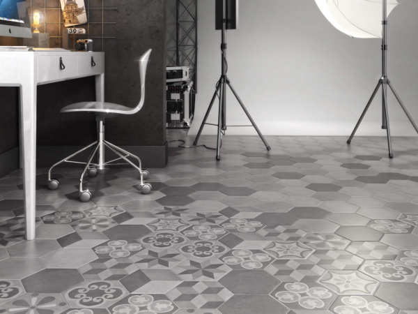 Плитка напольная Kerama Marazzi Пуату 20х23,1 серый темный SG23031N