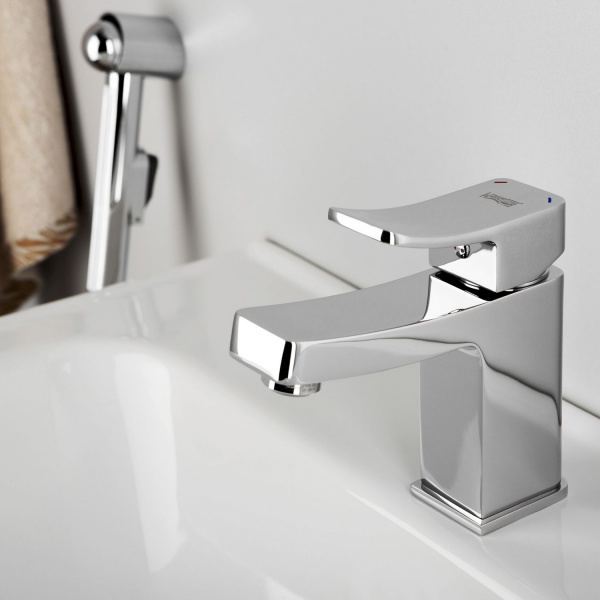 Смеситель с гигиеническим душем WasserKRAFT Aller 1060, 1068